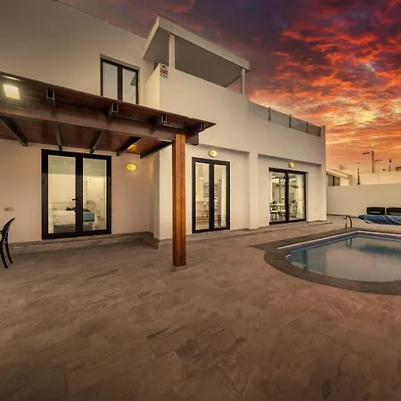 Villa Serenity - By Lanzarote Vacation Homes-3